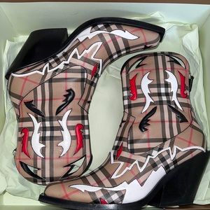 Burberry Cowboy Bootie